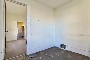 415 W College St, Albert Lea, MN 56007 - Photo 16