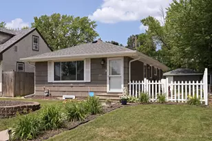 53 Hoyt Ave W, Saint Paul, MN 55117 - Photo 1