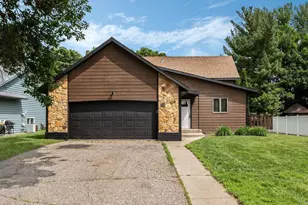 337 9 1/2 Street N, Sauk Rapids, MN 56379 - Photo 1