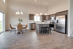 6847 Belding Dr S, Fargo, ND 58104 - Photo 8