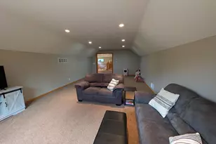 300 Sugarloaf Pkwy, Zumbrota, MN 55992 - Photo 28