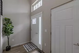 2216 Lake Ave, New Ulm, MN 56073 - Photo 2