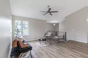 2216 Lake Ave, New Ulm, MN 56073 - Photo 10