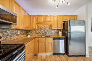 78 10th St E, Saint Paul, MN 55101 - Photo 14