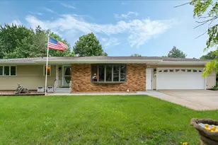 1024 Bromo Ave, Saint Cloud, MN 56303 - Photo 1