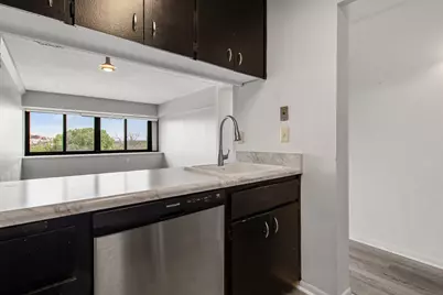 1920 S 1st Street #408, Minneapolis, MN 55454 - Photo 8