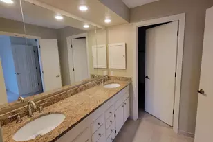 8430 Pennsylvania Rd, Bloomington, MN 55438 - Photo 16