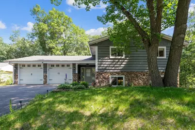 712 Country Place, Burnsville, MN 55337 - Photo 1