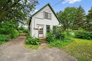 1216 County Rd C E, Maplewood, MN 55109 - Photo 1