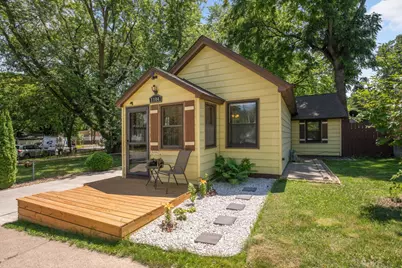 1104 5th Street E, Saint Paul, MN 55106 - Photo 1