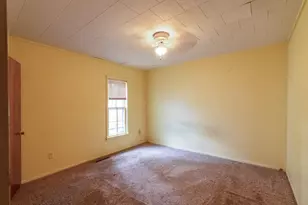 421 S Moore St, Blue Earth, MN 56013 - Photo 14