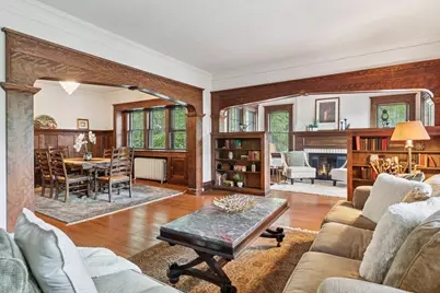 925 Lincoln Avenue, Saint Paul, MN 55105 - Photo 1