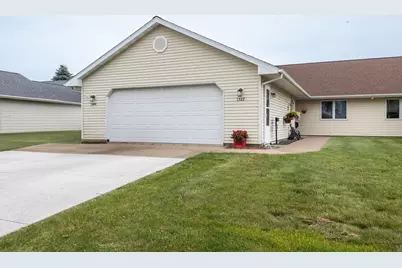 1322 N 7th Street, Lake City, MN 55041 - Photo 1