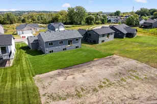 239 Stonelake Dr SE, Rochester, MN 55904 - Photo 50