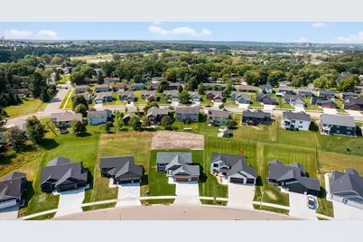 239 Stonelake Drive SE, Rochester, MN 55904 - Photo 42