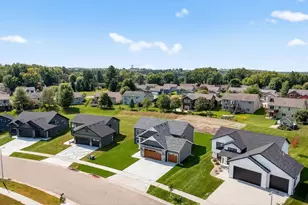 239 Stonelake Dr SE, Rochester, MN 55904 - Photo 38