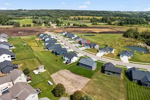 239 Stonelake Dr SE, Rochester, MN 55904 - Photo 46