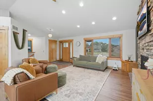 1647 Valley Quail Dr, River Falls, WI 54022 - Photo 8