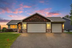 1647 Valley Quail Dr, River Falls, WI 54022 - Photo 1