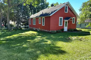 306 3rd St SE, Montgomery, MN 56069 - Photo 1