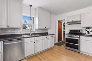 1693 Charles Ave, Saint Paul, MN 55104 - Photo 12