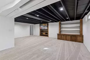 1693 Charles Ave, Saint Paul, MN 55104 - Photo 30