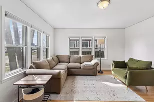 1693 Charles Ave, Saint Paul, MN 55104 - Photo 8