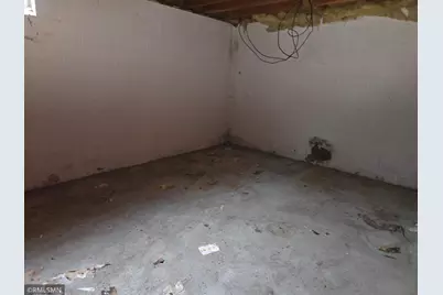 305 W 3rd Street, Winthrop, MN 55396 - Photo 30