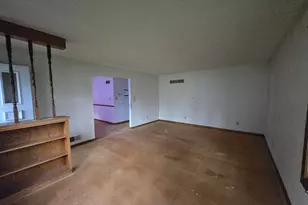 305 W 3rd St, Winthrop, MN 55396 - Photo 14