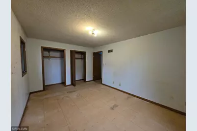 305 W 3rd Street, Winthrop, MN 55396 - Photo 24