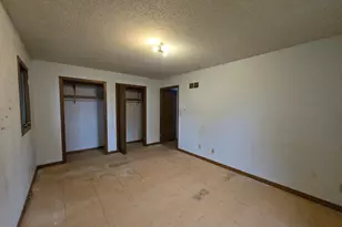 305 W 3rd St, Winthrop, MN 55396 - Photo 24