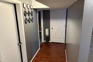 8208 Halifax Ct N, Brooklyn Park, MN 55443 - Photo 14