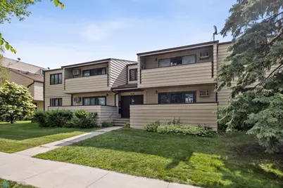 812 10th Street S #B12, Fargo,  58103 - Photo 1