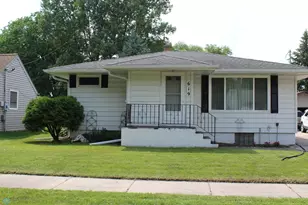 619 15th St N, Moorhead, MN 56560 - Photo 1