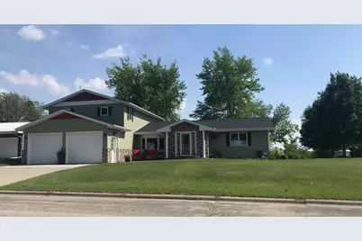 308 Lakeview Street S, Lake Benton, MN 56149 - Photo 1