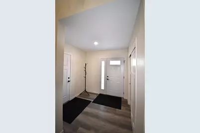 516 Washington Street SE, Warroad, MN 56763 - Photo 6