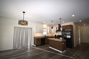 516 Washington St SE, Warroad, MN 56763 - Photo 8