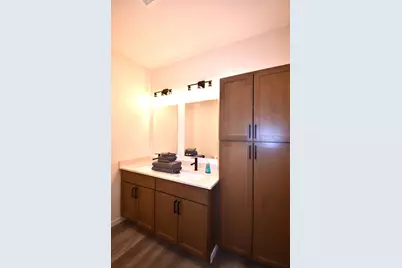 516 Washington Street SE, Warroad, MN 56763 - Photo 20