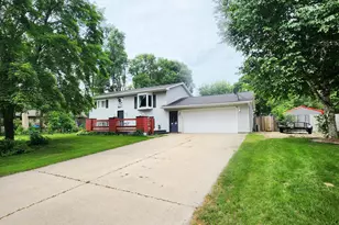 306 Parkview Curv, Zumbrota, MN 55992 - Photo 1