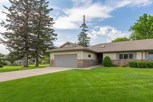 1530 E Rose St, Owatonna, MN 55060 - Photo 1