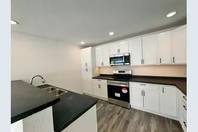 516 Garfield Street SE, Warroad, MN 56763 - Photo 4