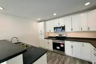 516 Garfield St SE, Warroad, MN 56763 - Photo 4