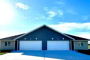 518 Garfield St SE, Warroad, MN 56763 - Photo 1