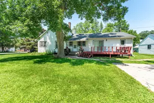 17 2nd Ave NW, Elbow Lake, MN 56531 - Photo 1