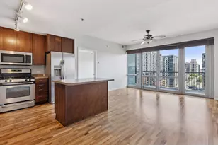 929 Portland Ave, Minneapolis, MN 55404 - Photo 1