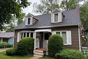 688 Miller Ave, Windom, MN 56101 - Photo 1