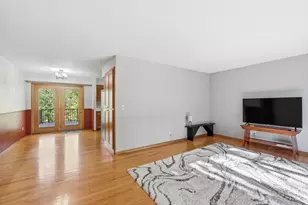 2108 Friendship Ln, Burnsville, MN 55337 - Photo 4