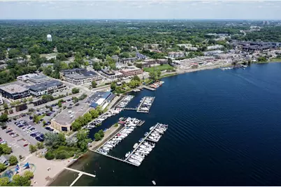 148 Ridgeview Lane E, Wayzata, MN 55391 - Photo 10