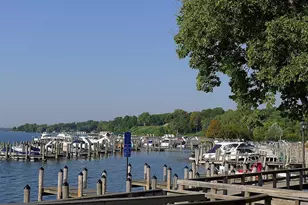 148 Ridgeview Ln E, Wayzata, MN 55391 - Photo 18