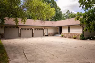 1634 Golden Dr SW, Alexandria, MN 56308 - Photo 1